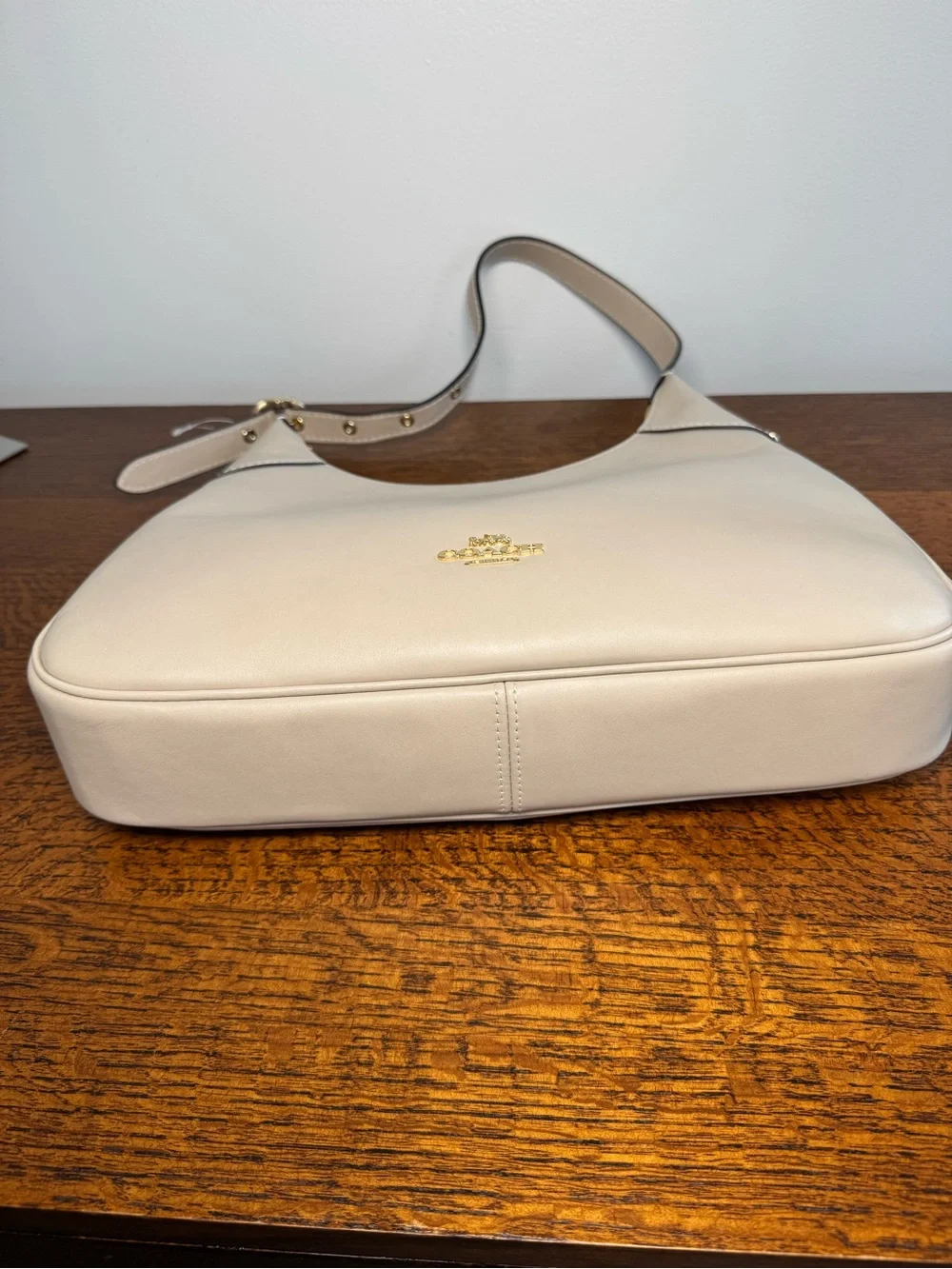 Coach Ella Shoulder Bag Hobo in Oat Smooth Leather EUC